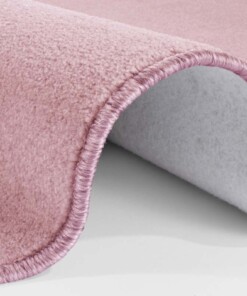 Rond effen vloerkleed Nasty - lichtroze - close up, thumbnail Rond effen vloerkleed Nasty - lichtroze - close up, thumbnail