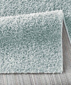 Hoogpolig vloerkleed effen Classic - lichtblauw - close up vouw, thumbnail Hoogpolig vloerkleed effen Classic - lichtblauw - close up vouw, thumbnail