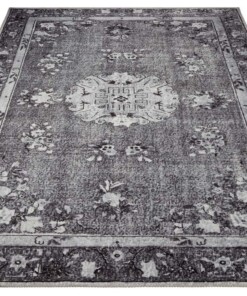 Vintage vloerkleed Madeline - donkergrijs - overzicht schuin, thumbnail Vintage vloerkleed Madeline - donkergrijs - overzicht schuin, thumbnail