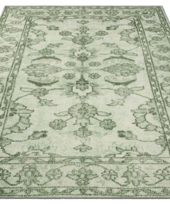 Vintage vloerkleed Vivian - groen - overzicht schuin, thumbnail Vintage vloerkleed Vivian - groen - overzicht schuin, thumbnail