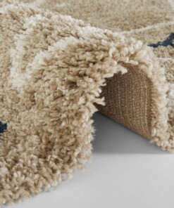 Hoogpolig vloerkleed Disa - Beige - close up, thumbnail Hoogpolig vloerkleed Disa - Beige - close up, thumbnail