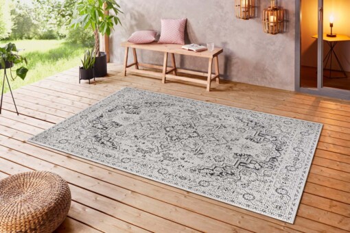 Binnen & buiten vloerkleed vintage Malaga - crème/zwart - sfeer