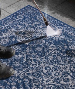 Binnen & buiten vloerkleed vintage Malaga - blauw/crème - close up materiaal, thumbnail Binnen & buiten vloerkleed vintage Malaga - blauw/crème - close up materiaal, thumbnail
