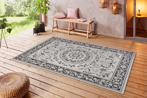 Binnen & buiten vloerkleed vintage Sevilla - crème/zwart - sfeer