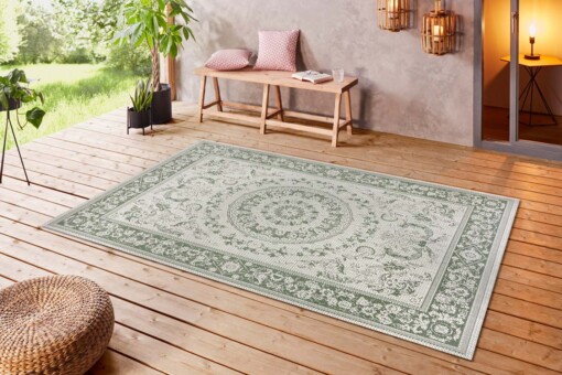Binnen & buiten vloerkleed vintage Sevilla - crème/groen - sfeer