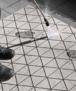 Binnen & buiten vloerkleed Geo -  crème/zwart - close up materiaal, thumbnail