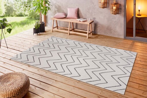Binnen & buiten vloerkleed zigzag Venetië - crème/zwart - sfeer