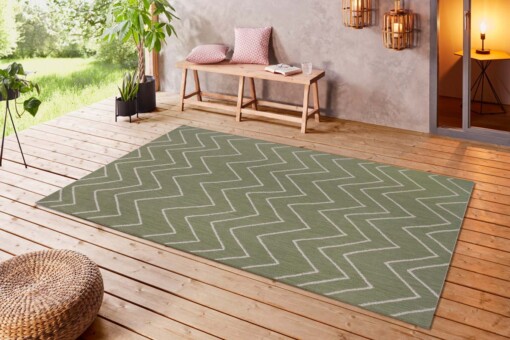 Binnen & buiten vloerkleed zigzag Venetië - groen/crème - sfeer