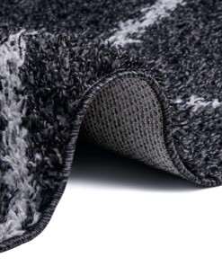 Hoogpolig vloerkleed ruiten Scandic - zwart/lichtgrijs - close up, thumbnail Hoogpolig vloerkleed ruiten Scandic - zwart/lichtgrijs - close up, thumbnail