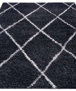 Hoogpolig vloerkleed ruiten Scandic - zwart/lichtgrijs - overzicht schuin, thumbnail Hoogpolig vloerkleed ruiten Scandic - zwart/lichtgrijs - overzicht schuin, thumbnail
