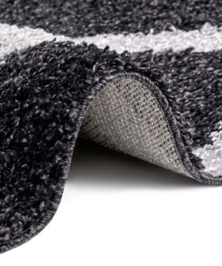 Hoogpolig vloerkleed ruiten York - zwart/lichtgrijs - close up, thumbnail Hoogpolig vloerkleed ruiten York - zwart/lichtgrijs - close up, thumbnail