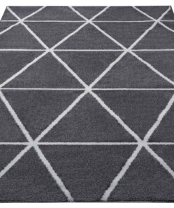 Modern vloerkleed ruiten Tres - donkergrijs - overzicht schuin, thumbnail