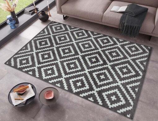 Modern vloerkleed ruiten Aztec - donkergrijs - sfeer