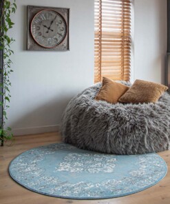 Rond vintage Vloerkleed Antiq - Joy de Vivre - blauw - sfeer, thumbnail Rond vintage Vloerkleed Antiq - Joy de Vivre - blauw - sfeer, thumbnail