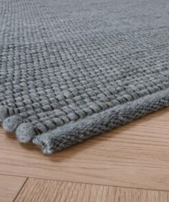 Wollen vloerkleed Lett - staalblauw - close up hoek, thumbnail Wollen vloerkleed Lett - staalblauw - close up hoek, thumbnail