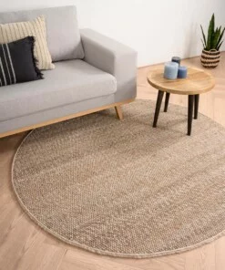 Rond wollen vloerkleed Lett - beige - sfeer