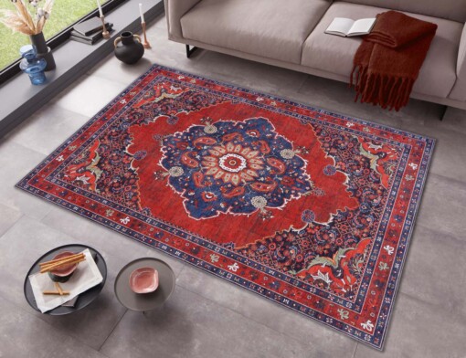 Design vloerkleed Hamadan Siah Elle Decoration - rood/blauw - sfeer