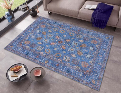 Oosters tapijt Nain Madina - blauw/meerkleurig - sfeer