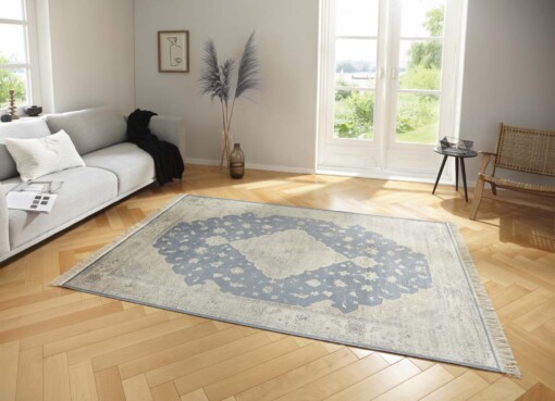 Perzisch tapijt Keshan Zobar - beige/lichtblauw - sfeer