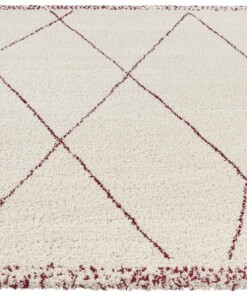 Hoogpolig vloerkleed ruiten Roha - crème/rood - overzicht schuin, thumbnail