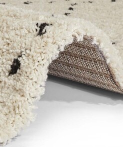 Hoogpolig vloerkleed ruiten Basay - crème/zwart - close up, thumbnail