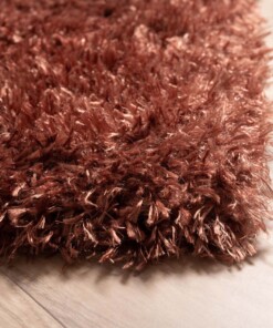 Hoogpolig vloerkleed velours Posh - koper - close up hoek, thumbnail