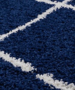 Vierkant hoogpolig vloerkleed ruiten Artisan - marineblauw/wit - close up, thumbnail Vierkant hoogpolig vloerkleed ruiten Artisan - marineblauw/wit - close up, thumbnail