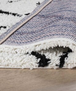 Vierkant hoogpolig vloerkleed ruiten Habitat - wit/zwart - close up, thumbnail Vierkant hoogpolig vloerkleed ruiten Habitat - wit/zwart - close up, thumbnail