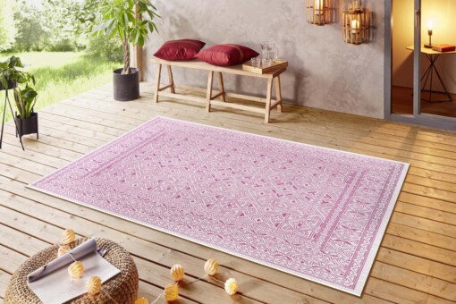Buitenkleed geometrisch - Cuadrado roze/crème - sfeer