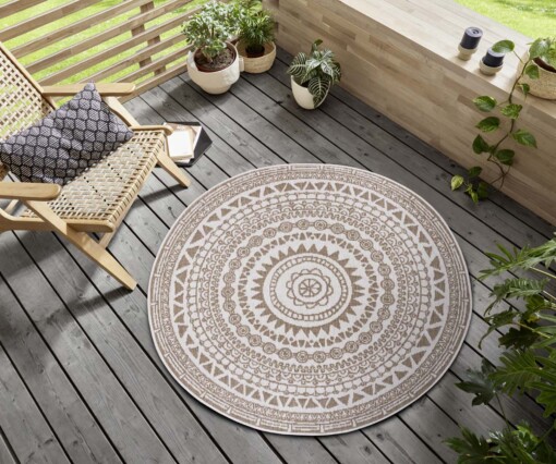 Rond buiten vloerkleed omkeerbaar Coron - lichtbruin/crème - sfeer