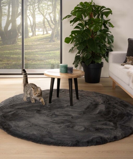 Rond hoogpolig vloerkleed - Comfy plus - donkergrijs - sfeer
