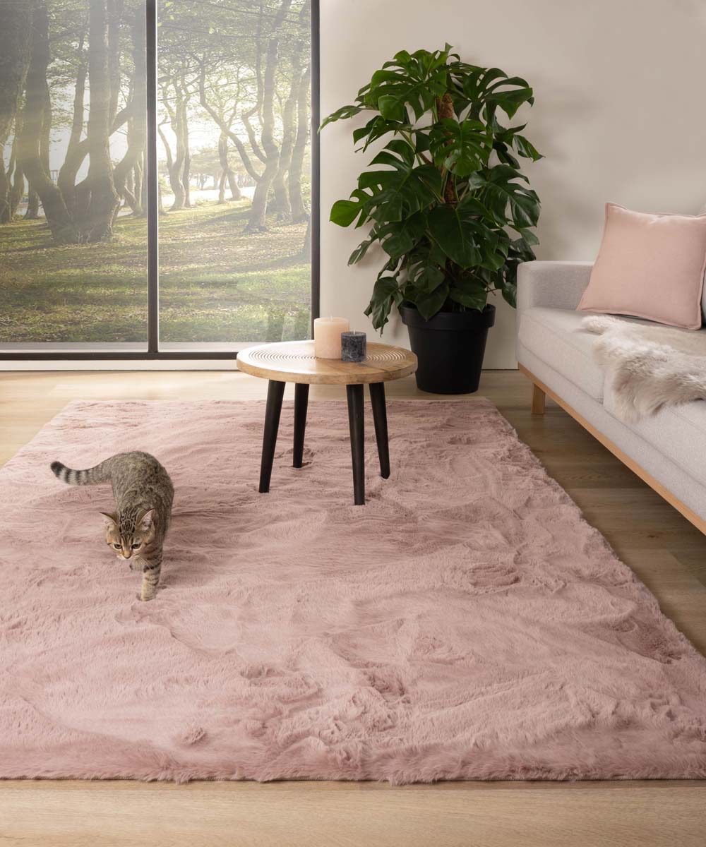 buitenaards wezen etiket Huisdieren Zacht hoogpolig vloerkleed - Comfy plus - roze | Tapeso