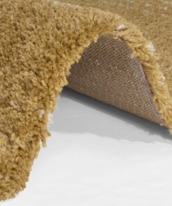 Hoogpolig vloerkleed met franjes Agouhe - okergeel - close up, thumbnail Hoogpolig vloerkleed met franjes Agouhe - okergeel - close up, thumbnail