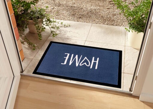 Design deurmat Love Home wasbaar 30°C - donkerblauw - sfeer