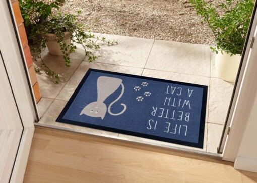 Deurmat "Life is better with a cat" - blauw/beige - sfeer
