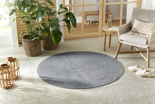 Rond buitenkleed - Trenzado grijs - sfeer