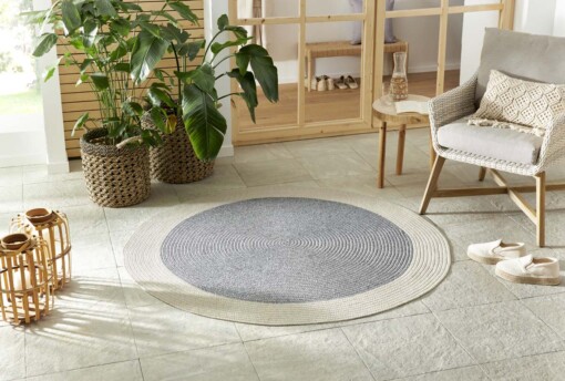 Rond buitenkleed rand - Trenzado grijs/crème - sfeer