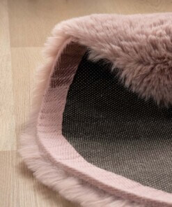 Kindervloerkleed Walvis - Fluffy roze - close up, thumbnail Kindervloerkleed Walvis - Fluffy roze - close up, thumbnail