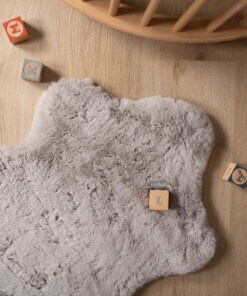 Kindervloerkleed schaap - Fluffy lichtgrijs - close up, thumbnail