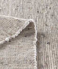 Wollen vloerkleed - Bokn lichtgrijs - close up vouw, thumbnail