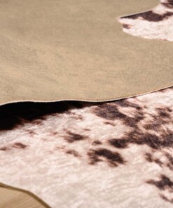 Koeienhuid vloerkleed - Happy Spotted Cow bruin/wit - close up vouw, thumbnail Koeienhuid vloerkleed - Happy Spotted Cow bruin/wit - close up vouw, thumbnail