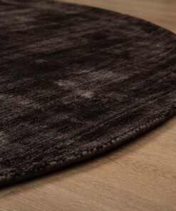 Viscose vloerkleed ovaal - Glamour donkerbruin - close up, thumbnail