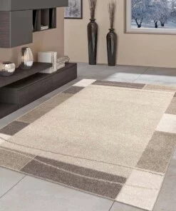 Modern vloerkleed - City Chic lijstmotief bruin - sfeer