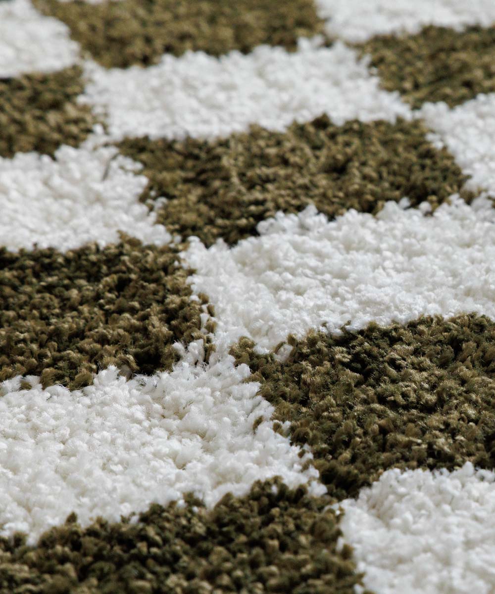 Checkerboard vloerkleed - Check ivoor/olijfgroen - close up Checkerboard vloerkleed - Check ivoor/olijfgroen - close up