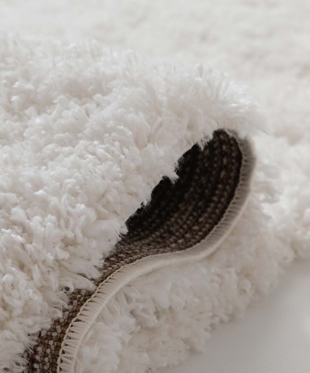 Hoogpolige loper - Cozy Shaggy wit - close up Hoogpolige loper - Cozy Shaggy wit - close up