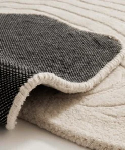 Organisch design vloerkleed - Balans Oyster ivoor - close up