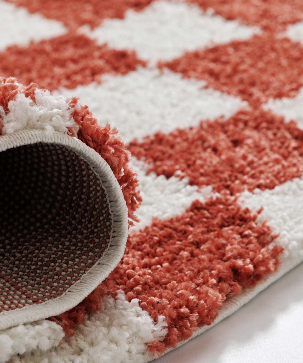 Checkerboard vloerkleed - Check ivoor/koraal - close up Checkerboard vloerkleed - Check ivoor/koraal - close up