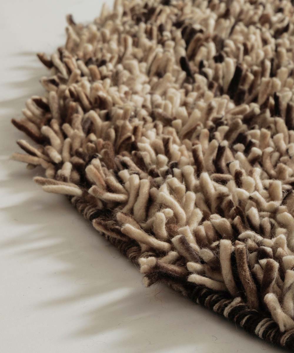 Rond wollen vloerkleed - Aurelia crème/bruin - close up Rond wollen vloerkleed - Aurelia crème/bruin - close up