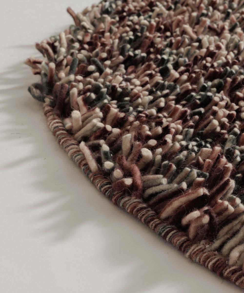 Rond wollen vloerkleed - Aurelia paars - close up Rond wollen vloerkleed - Aurelia paars - close up