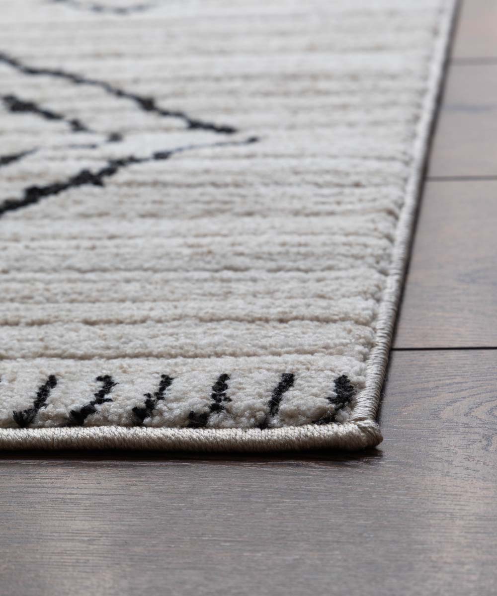 Berber vloerkleed Beni Ouarain Bahij - crème/zwart - close up Berber vloerkleed Beni Ouarain Bahij - crème/zwart - close up